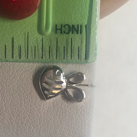 Sterling Silver 925 Bee 🐝 Stud Earrings - Picture 3 of 3